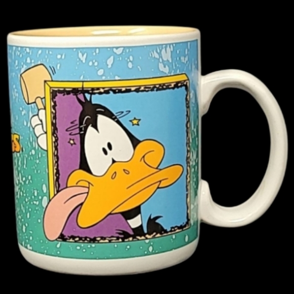 VINTAGE 1994 WARNER BROS. 1994 SIX FLAGS THEME PARKS DAFFY DUCK COFFEE MUG - Picture 1 of 13